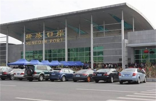 横琴总部大厦-停车场.jpg